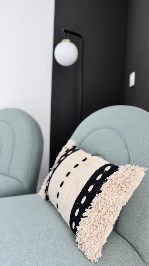 Appart- Hotel Love Room Yschool Troyes Eksteriør bilde