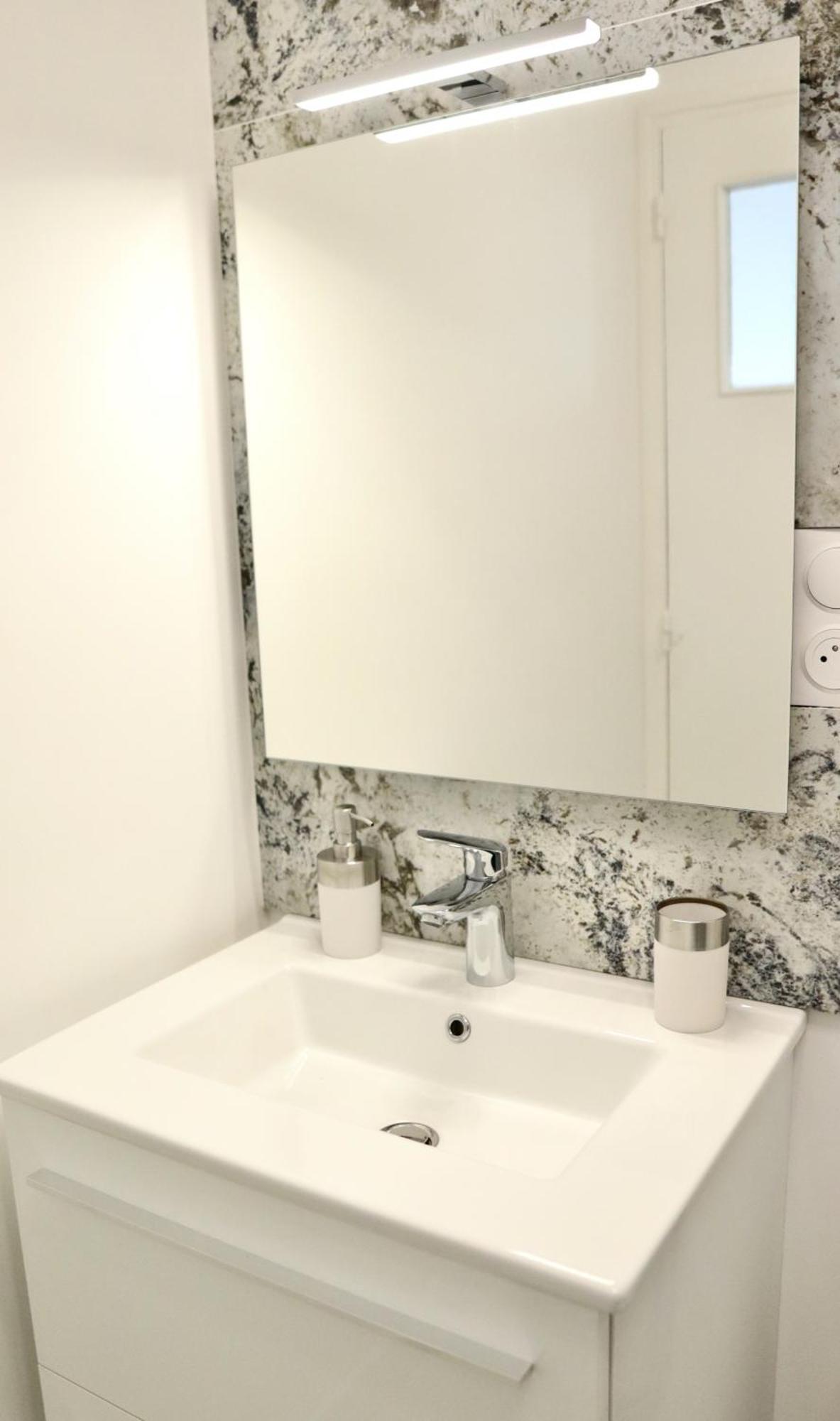 Appart- Hotel Love Room Yschool Troyes Eksteriør bilde